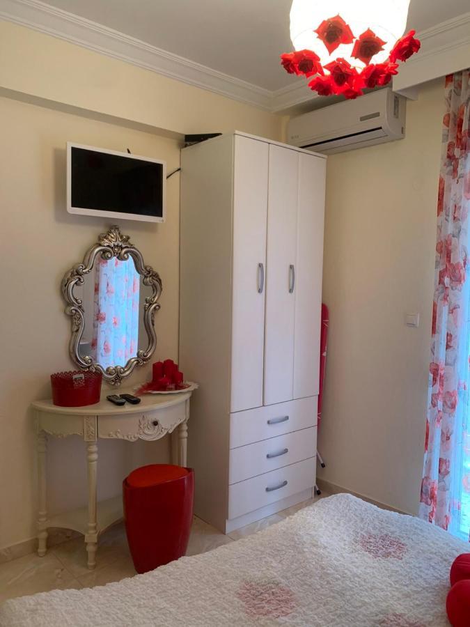 Myparalia Apartament ***** Bagian luar foto