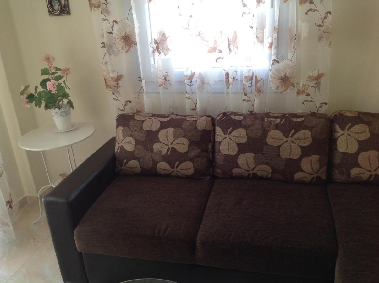 Myparalia Apartament ***** Bagian luar foto